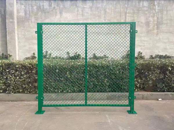 钢板网护栏